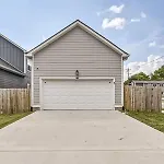 New Build 5 Min To Broadway Sleeps 10