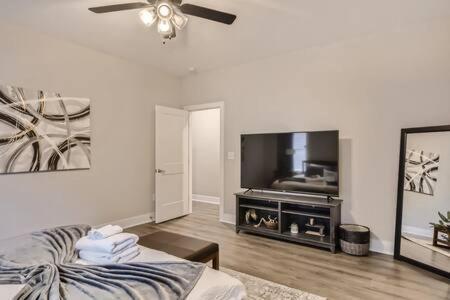 Holiday home New Build 5 Min To Broadway Sleeps 10